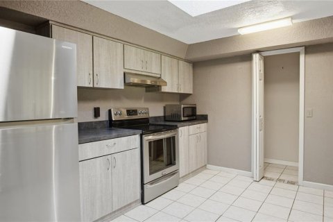 Villa ou maison à vendre à Dunnellon, Floride: 4 chambres, 213.4 m2 № 2427491 - photo 9
