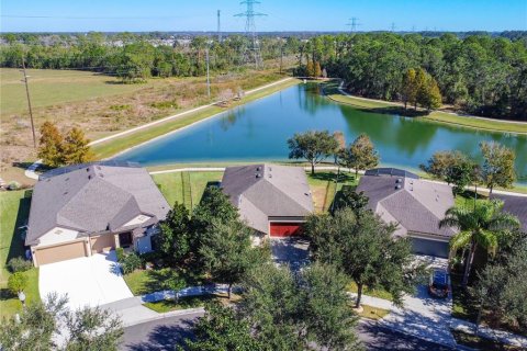 Casa en alquiler en Windermere, Florida, 3 dormitorios, 177.44 m2 № 1884045 - foto 2