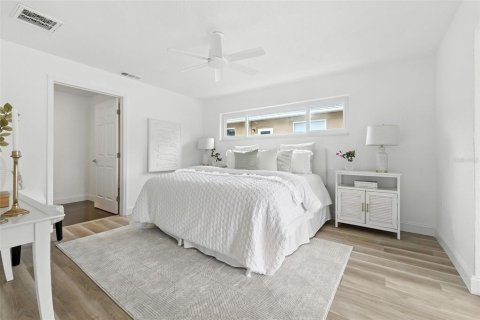 Casa en venta en Saint Petersburg, Florida, 4 dormitorios, 179.3 m2 № 1844506 - foto 24