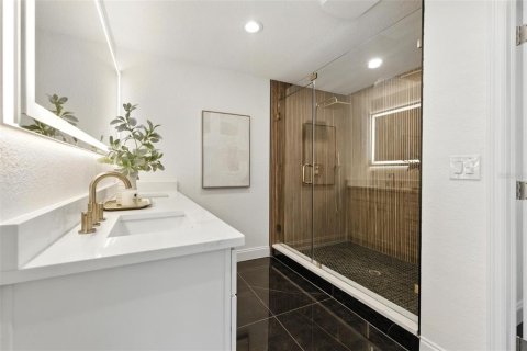 Casa en venta en Saint Petersburg, Florida, 4 dormitorios, 179.3 m2 № 1844506 - foto 25