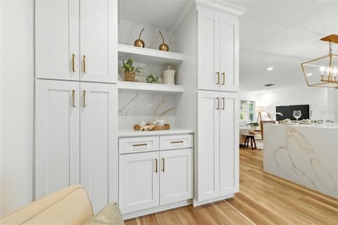 Casa en venta en Saint Petersburg, Florida, 4 dormitorios, 179.3 m2 № 1844506 - foto 19