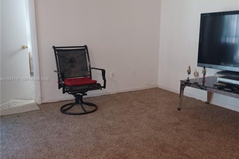 Купить кондоминиум в Хомстед, Флорида 2 спальни, 80.17м2, № 1995075 - фото 7