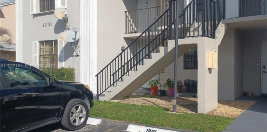 Кондоминиум с 2 спальнями в Хомстед, Флорида № 1995075