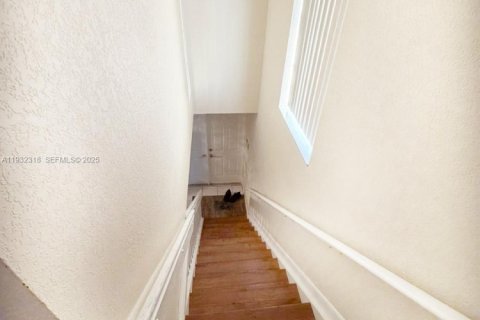 Townhouse in Pembroke Pines, Florida 3 bedrooms, 151.9 sq.m. № 1991463 - photo 25