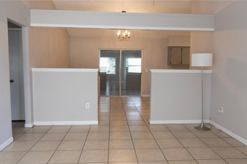 House in Ocala, Florida 3 bedrooms, 146.88 sq.m. № 1760547 - photo 12