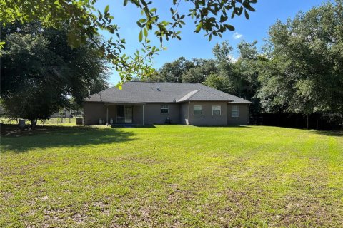 House in Ocala, Florida 3 bedrooms, 146.88 sq.m. № 1760547 - photo 25