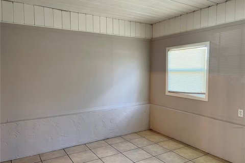 House in Ocala, Florida 3 bedrooms, 146.88 sq.m. № 1760547 - photo 20