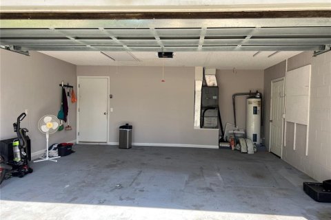 House in Ocala, Florida 3 bedrooms, 146.88 sq.m. № 1760547 - photo 19