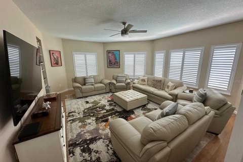 House in Orlando, Florida 4 bedrooms, 371.42 sq.m. № 1253281 - photo 16