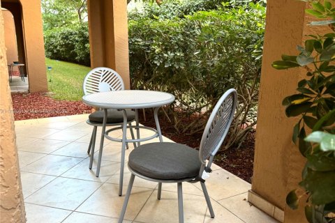 Снять в аренду кондоминиум в Авентура, Флорида 2 спальни, 102.19м2, № 1958731 - фото 17