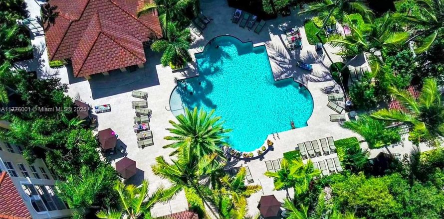 Кондоминиум с 2 спальнями в Авентура, Флорида № 1958731