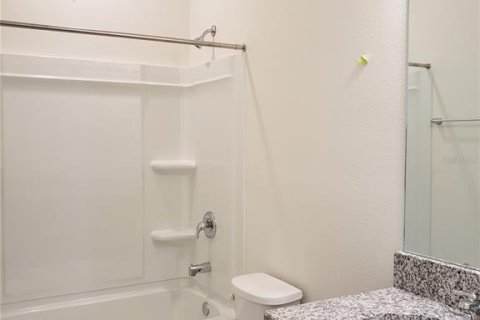 Villa ou maison à louer à Sarasota, Floride: 3 chambres, 187.11 m2 № 1722135 - photo 19