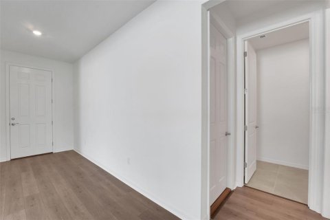 Casa en venta en Dade City, Florida, 4 dormitorios, 196.12 m2 № 2387500 - foto 8