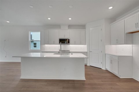 Casa en venta en Dade City, Florida, 4 dormitorios, 196.12 m2 № 2387500 - foto 23