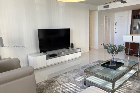 Condominio en alquiler en Hollywood, Florida, 2 dormitorios, 101.26 m2 № 1961222 - foto 12