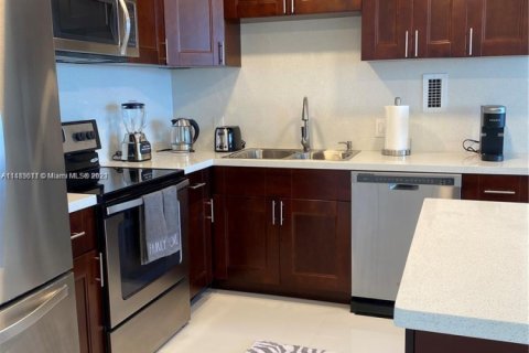 Condominio en alquiler en Hollywood, Florida, 2 dormitorios, 101.26 m2 № 1961222 - foto 27