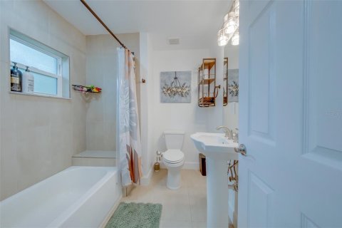 Villa ou maison à vendre à Clearwater, Floride: 3 chambres, 123.56 m2 № 2329069 - photo 21