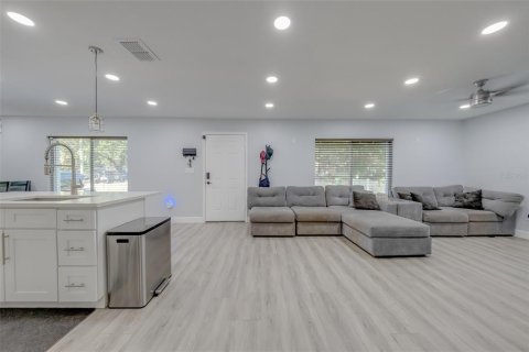Villa ou maison à vendre à Clearwater, Floride: 3 chambres, 123.56 m2 № 2329069 - photo 11