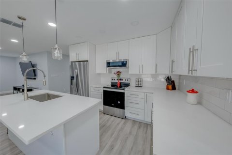 Villa ou maison à vendre à Clearwater, Floride: 3 chambres, 123.56 m2 № 2329069 - photo 9