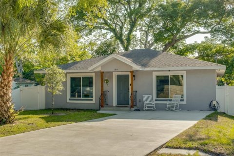Villa ou maison à vendre à Clearwater, Floride: 3 chambres, 123.56 m2 № 2329069 - photo 2