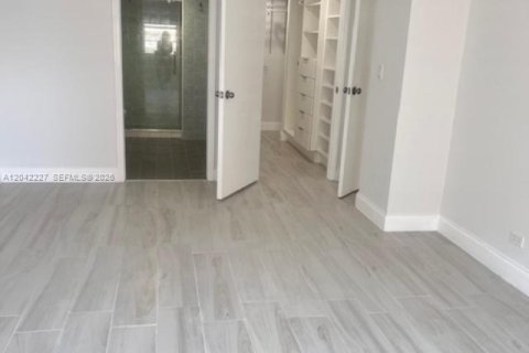 Condo in Sunny Isles Beach, Florida, 2 bedrooms № 2186156 - photo 26