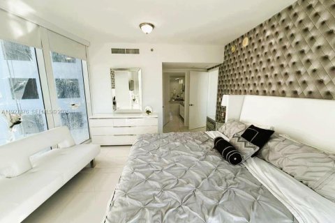 Снять в аренду кондоминиум в Майами, Флорида 2 спальни, 116.59м2, № 1988141 - фото 8