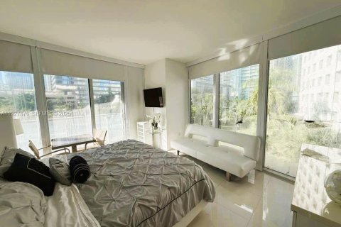 Снять в аренду кондоминиум в Майами, Флорида 2 спальни, 116.59м2, № 1988141 - фото 9