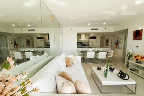 Снять в аренду кондоминиум в Майами, Флорида 2 спальни, 116.59м2, № 1988141 - фото 6