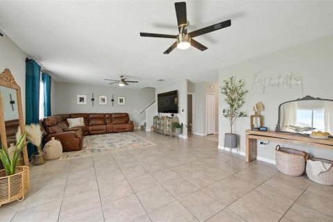 House in Wimauma, Florida 4 bedrooms, 246.47 sq.m. № 1865955 - photo 9