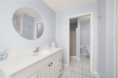 House in Port Charlotte, Florida 3 bedrooms, 151.24 sq.m. № 2393562 - photo 24