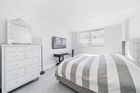 Купить кондоминиум в Майами-Бич, Флорида 1 спальня, 61.22м2, № 1986582 - фото 8