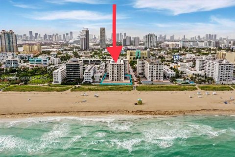 Купить кондоминиум в Майами-Бич, Флорида 1 спальня, 61.22м2, № 1986582 - фото 1