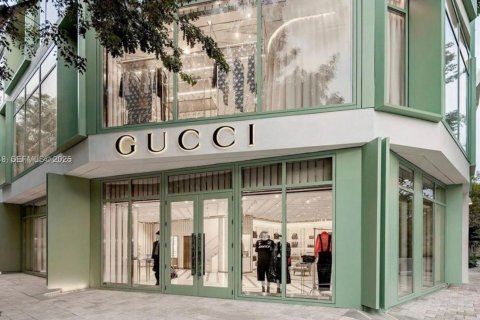 Снять в аренду виллу или дом в Майами, Флорида 2 спальни, 91.97м2, № 1986318 - фото 21