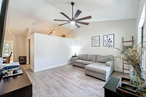 Casa en venta en Orlando, Florida, 3 dormitorios, 170.38 m2 № 1905667 - foto 8