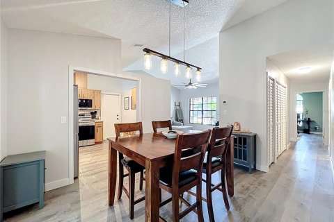 Casa en venta en Orlando, Florida, 3 dormitorios, 170.38 m2 № 1905667 - foto 15