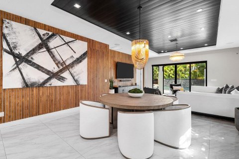 House in West Palm Beach, Florida 5 bedrooms, 302.86 sq.m. № 2087668 - photo 8