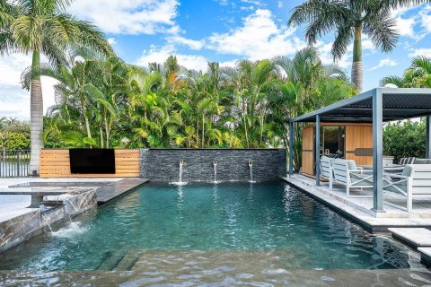 House in West Palm Beach, Florida 5 bedrooms, 302.86 sq.m. № 2087668 - photo 4
