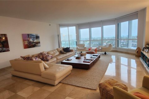 Condo in Aventura, Florida, 3 bedrooms  № 1990873 - photo 5