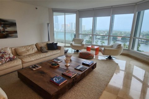 Condo in Aventura, Florida, 3 bedrooms  № 1990873 - photo 3