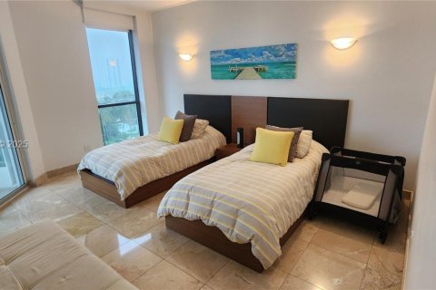 Condo in Aventura, Florida, 3 bedrooms  № 1990873 - photo 13