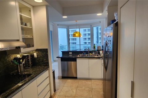 Condo in Aventura, Florida, 3 bedrooms  № 1990873 - photo 8