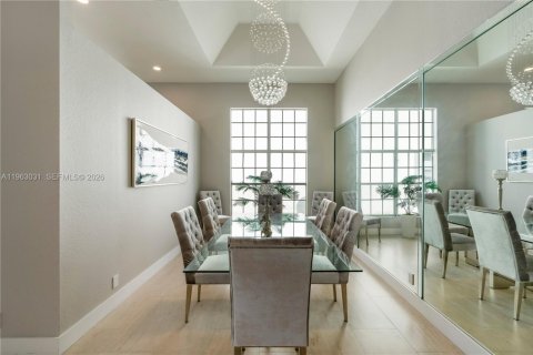 Villa ou maison à louer à Coral Springs, Floride: 5 chambres, 244.7 m2 № 2023862 - photo 13