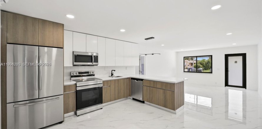 Casa en Hollywood, Florida 3 dormitorios, 126.81 m2 № 2055870