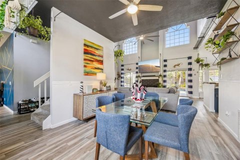 Casa en venta en Apopka, Florida, 4 dormitorios, 218.23 m2 № 2151437 - foto 9