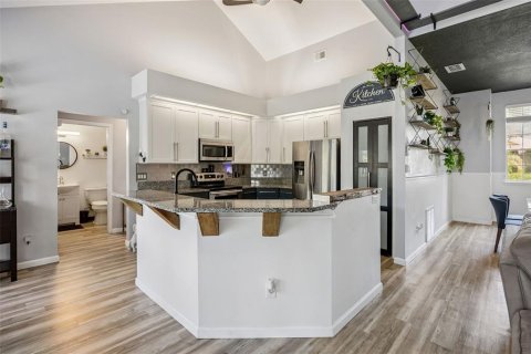 Casa en venta en Apopka, Florida, 4 dormitorios, 218.23 m2 № 2151437 - foto 23