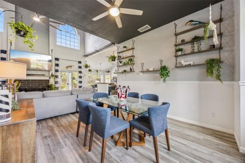Casa en venta en Apopka, Florida, 4 dormitorios, 218.23 m2 № 2151437 - foto 8