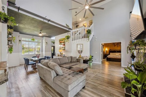 Casa en venta en Apopka, Florida, 4 dormitorios, 218.23 m2 № 2151437 - foto 15