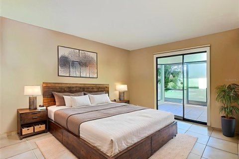 Condo in Mulberry, Florida, 2 bedrooms  № 1907434 - photo 6