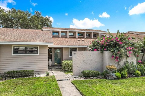 Condo in Mulberry, Florida, 2 bedrooms  № 1907434 - photo 1