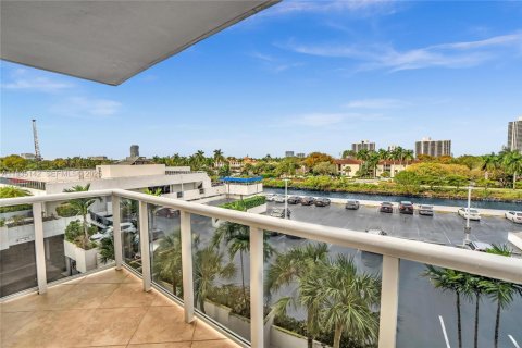 Copropriété à louer à Aventura, Floride: 2 chambres, 100.24 m2 № 1993306 - photo 20